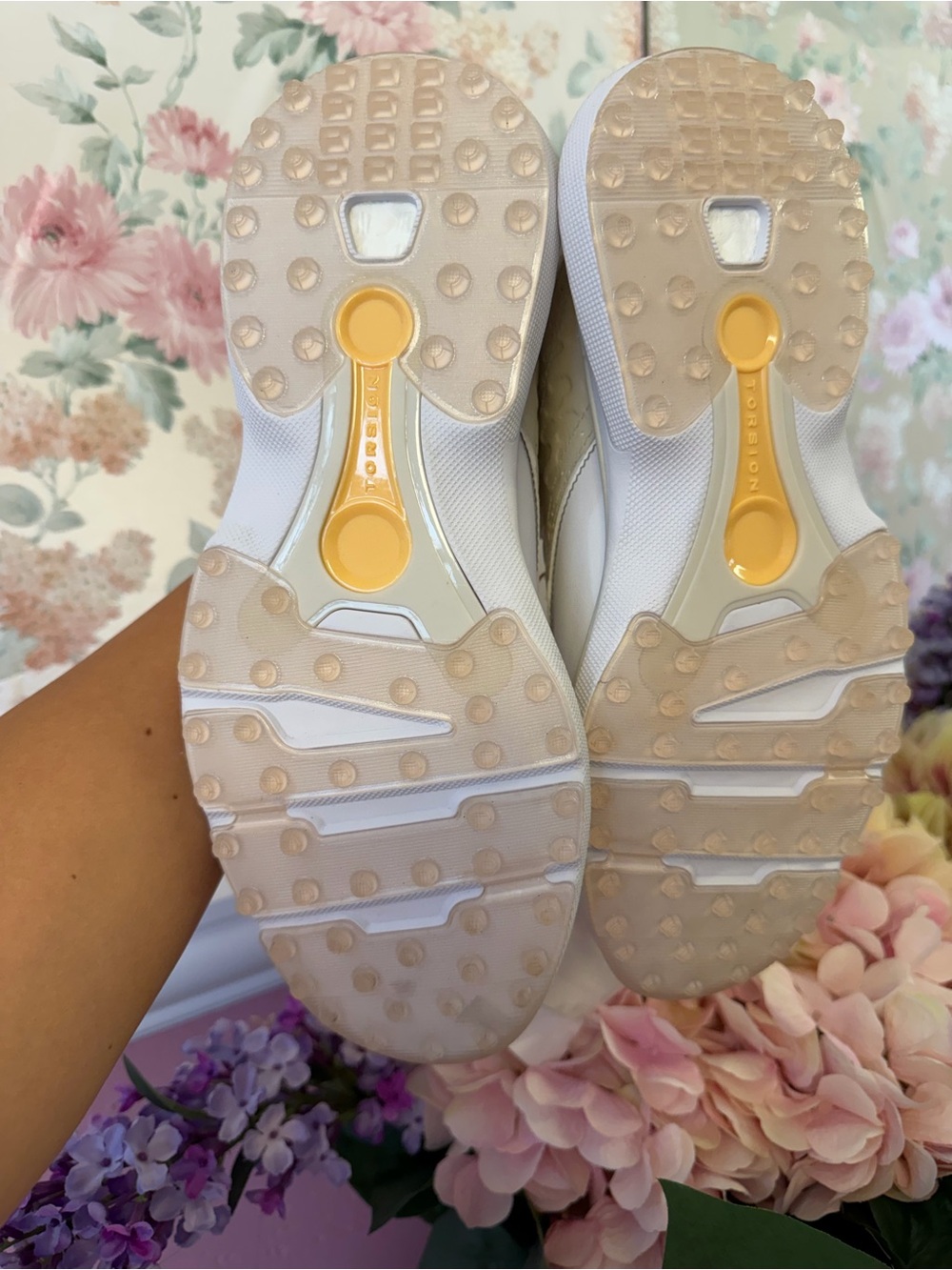 adidas Women's White & Cream Athletic Lace-Up Shoes - Picture 4 of 7
